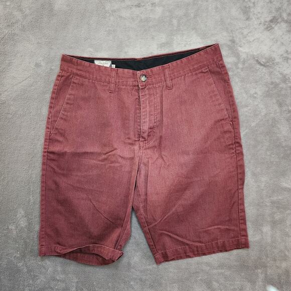 Volcom Corpo Class Red Chino Shorts Men's Size 30 - Sleek Style - Picture 1 of 5